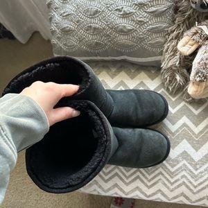 black uggs